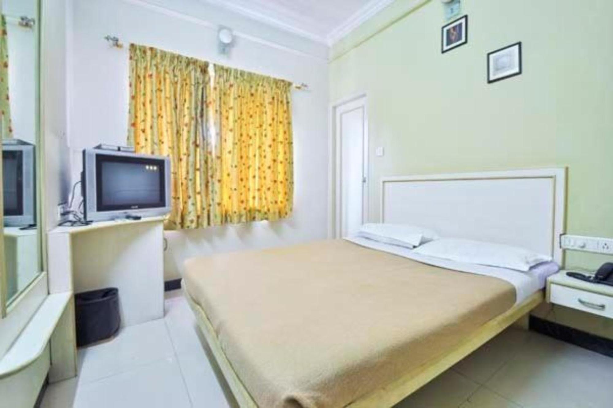 The Corporate Comforts Bangalore Exterior foto
